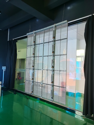 75% স্বচ্ছ LED ডিসপ্লে ইনডোর / আউটডোর ইনস্টলেশন স্পেস