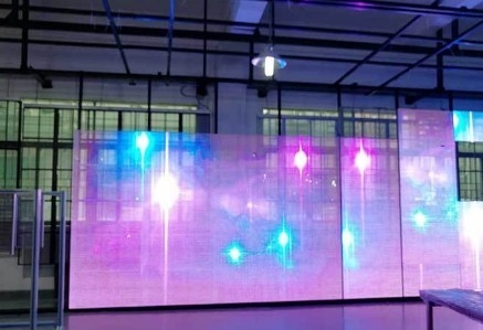 লংদা স্বচ্ছ গ্লাস ওয়াল LED স্ক্রীন 5000cd P3.91mm